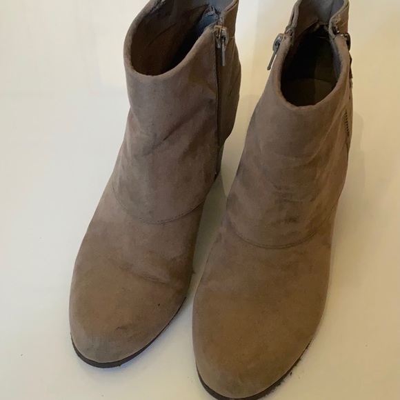 SOLD - Picture 3 of 4